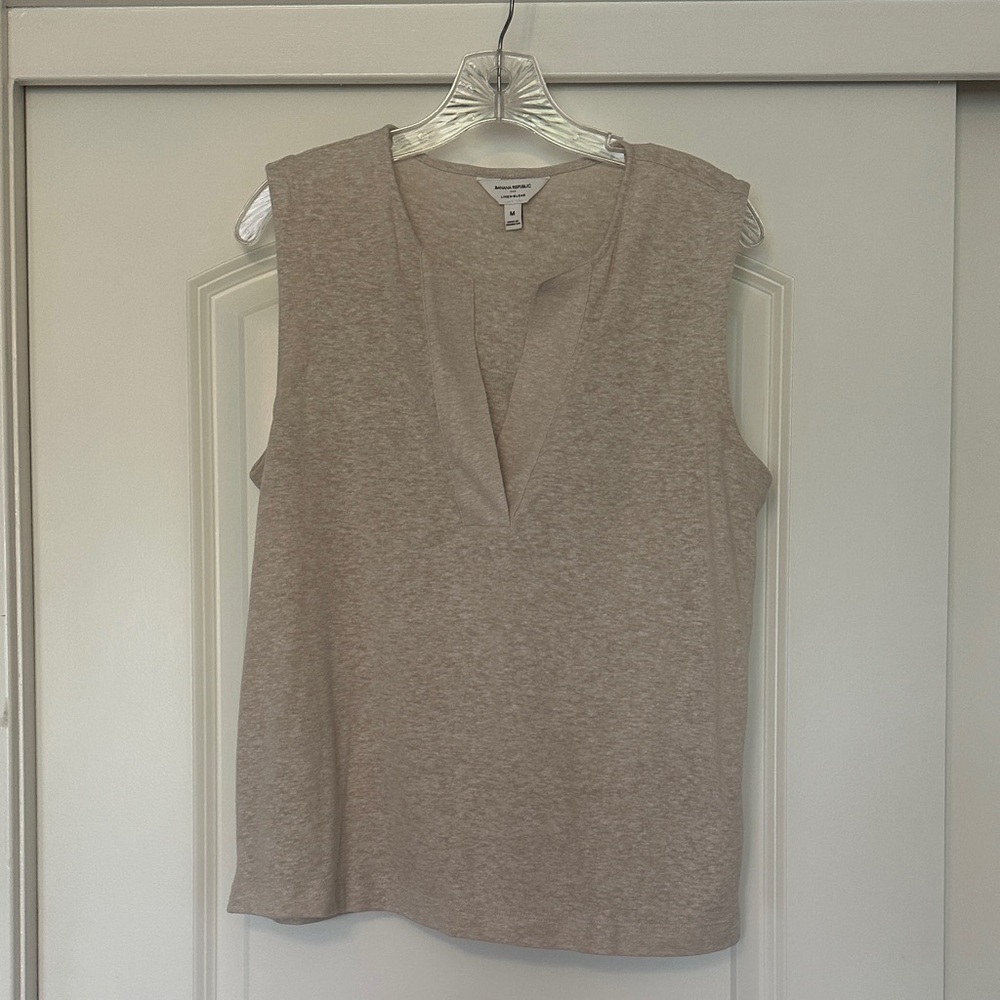 Banana Republic Factory Sleeveless V-Neck Knit Tank